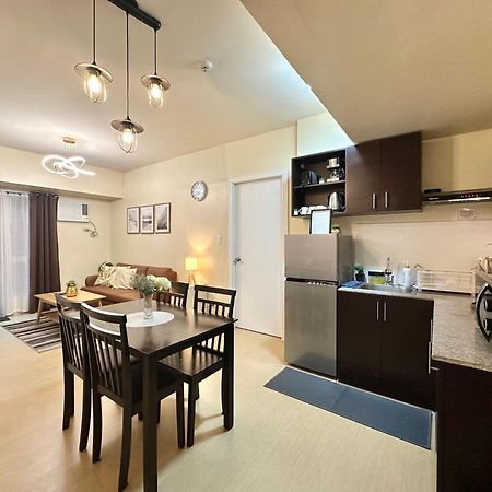 2-Bedroom Condo Unit With Balcony At Centrio Tower Beside Ayala Centrio Mall Downtown Cdo Cagayan de Oro Exterior foto