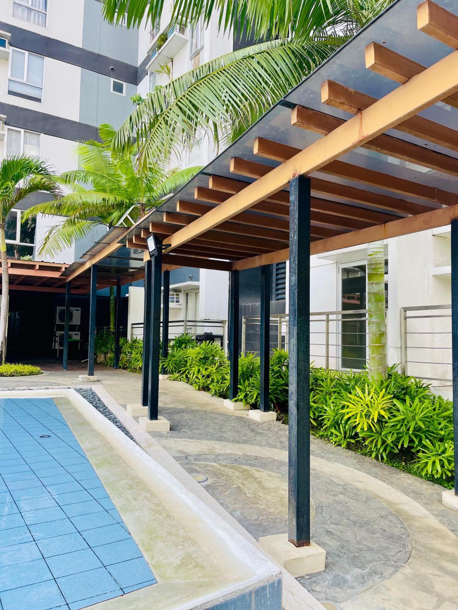 2-Bedroom Condo Unit With Balcony At Centrio Tower Beside Ayala Centrio Mall Downtown Cdo Cagayan de Oro Exterior foto