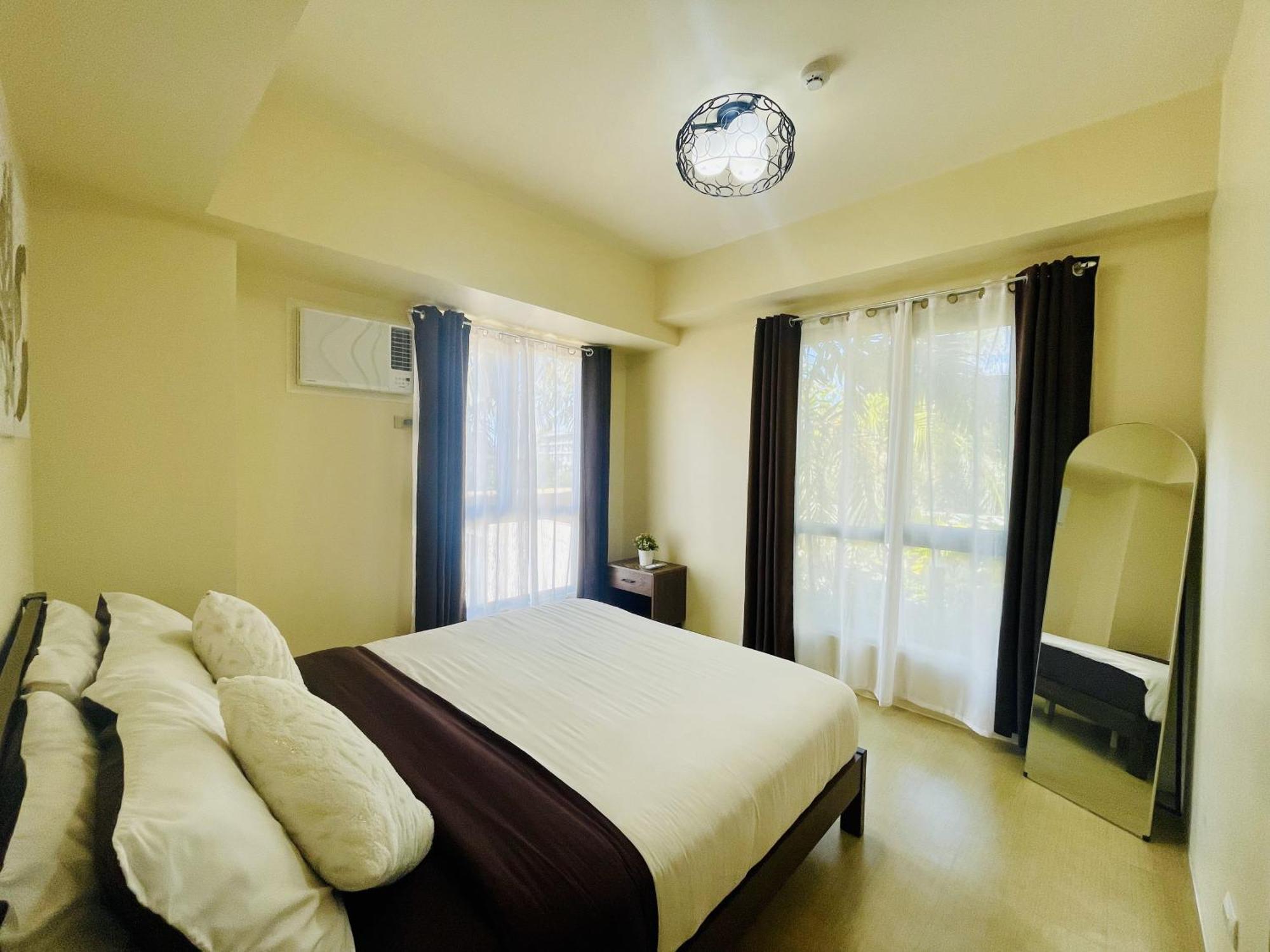 2-Bedroom Condo Unit With Balcony At Centrio Tower Beside Ayala Centrio Mall Downtown Cdo Cagayan de Oro Exterior foto