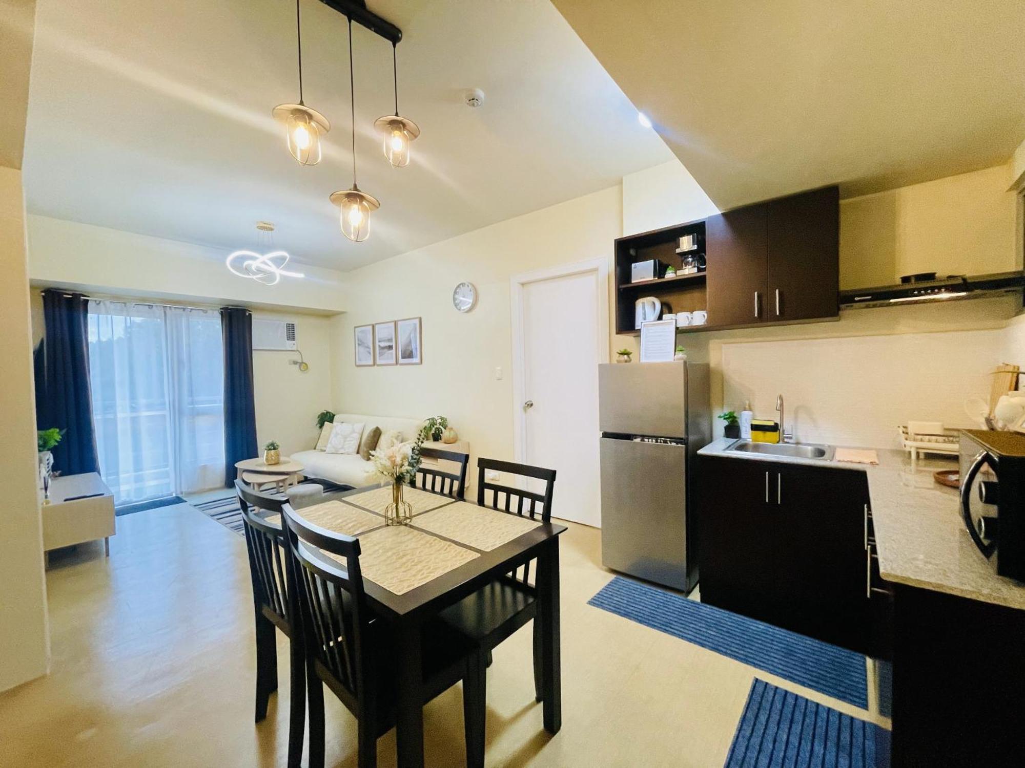 2-Bedroom Condo Unit With Balcony At Centrio Tower Beside Ayala Centrio Mall Downtown Cdo Cagayan de Oro Exterior foto