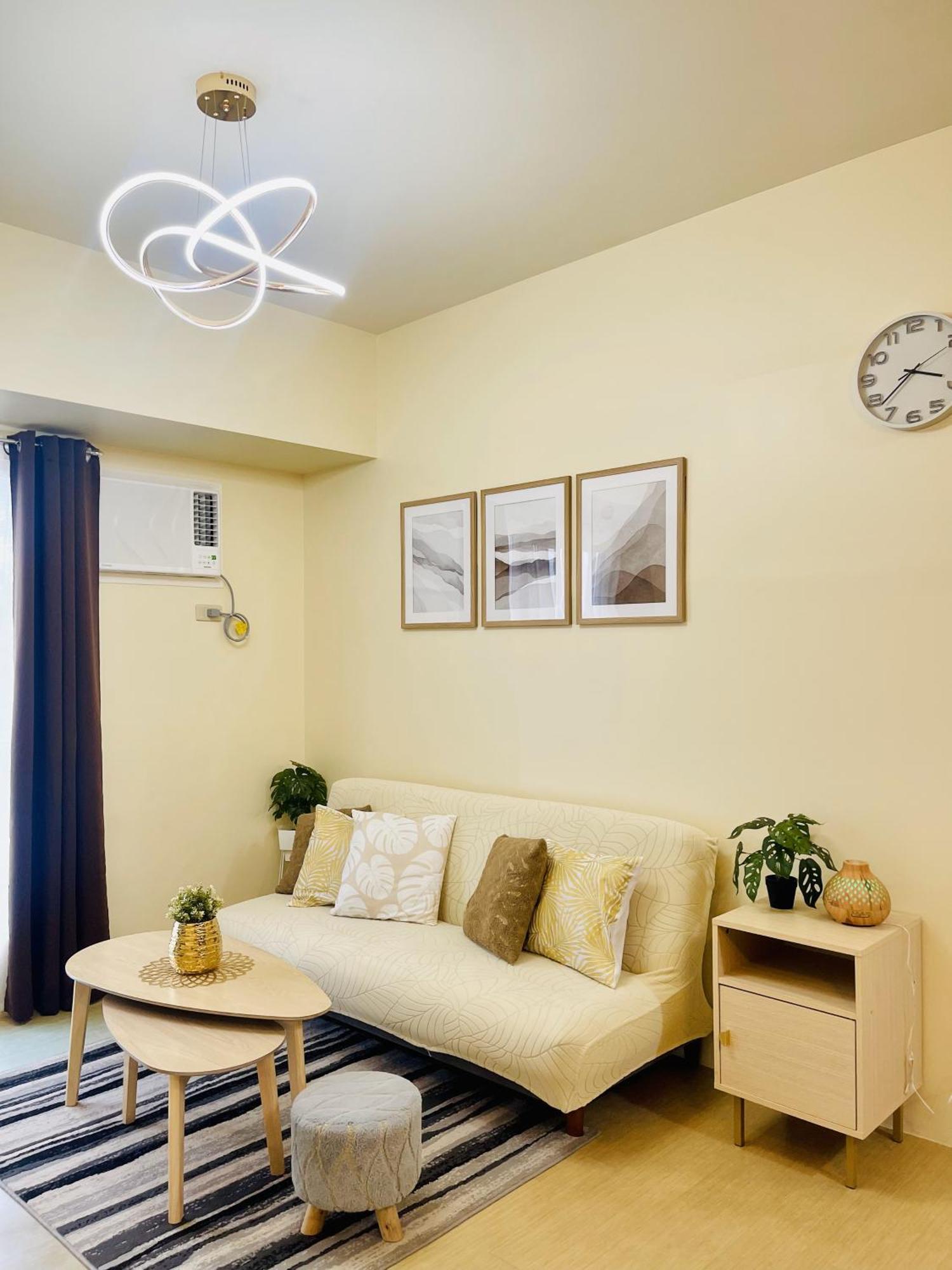 2-Bedroom Condo Unit With Balcony At Centrio Tower Beside Ayala Centrio Mall Downtown Cdo Cagayan de Oro Exterior foto