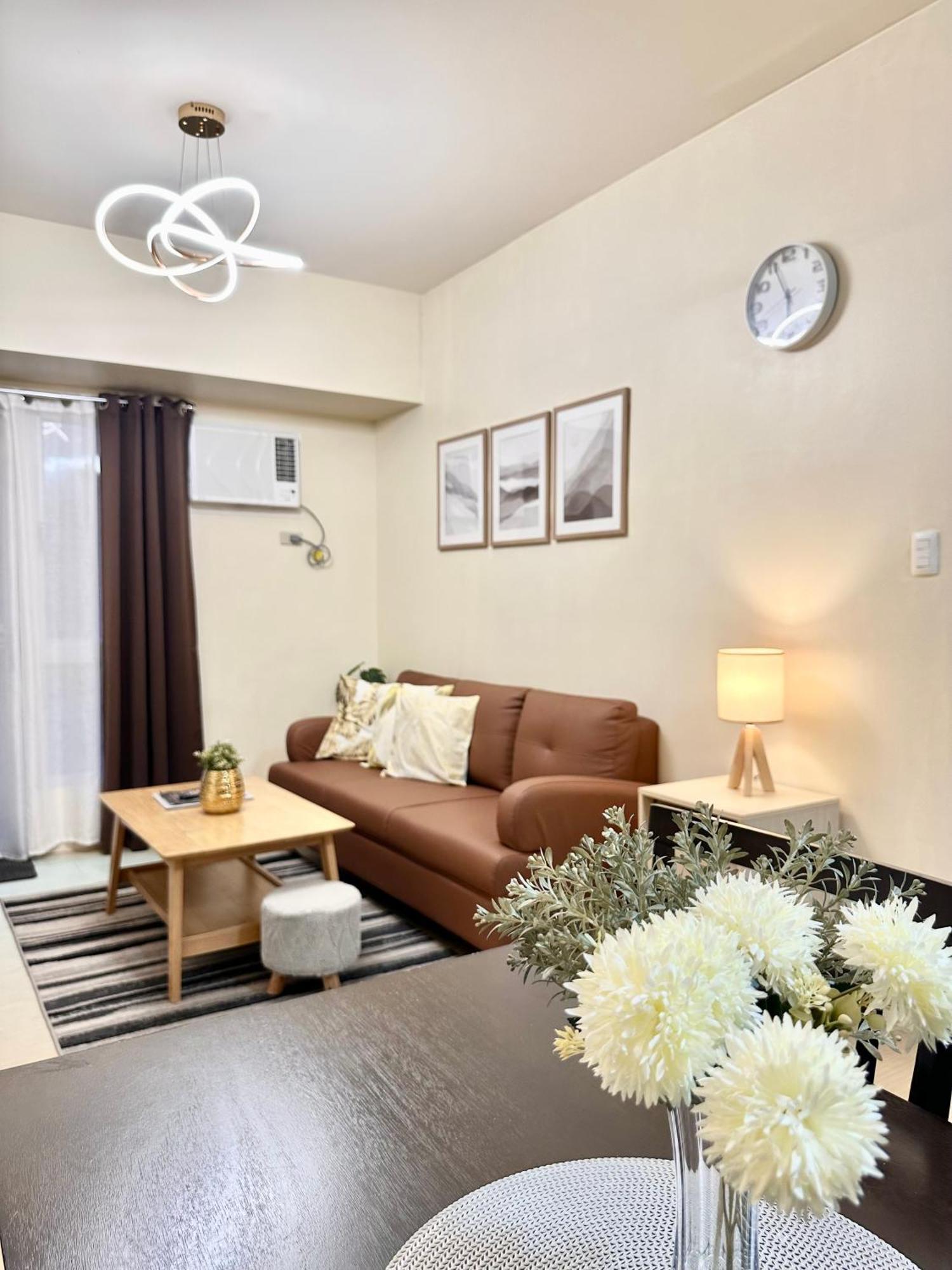 2-Bedroom Condo Unit With Balcony At Centrio Tower Beside Ayala Centrio Mall Downtown Cdo Cagayan de Oro Exterior foto
