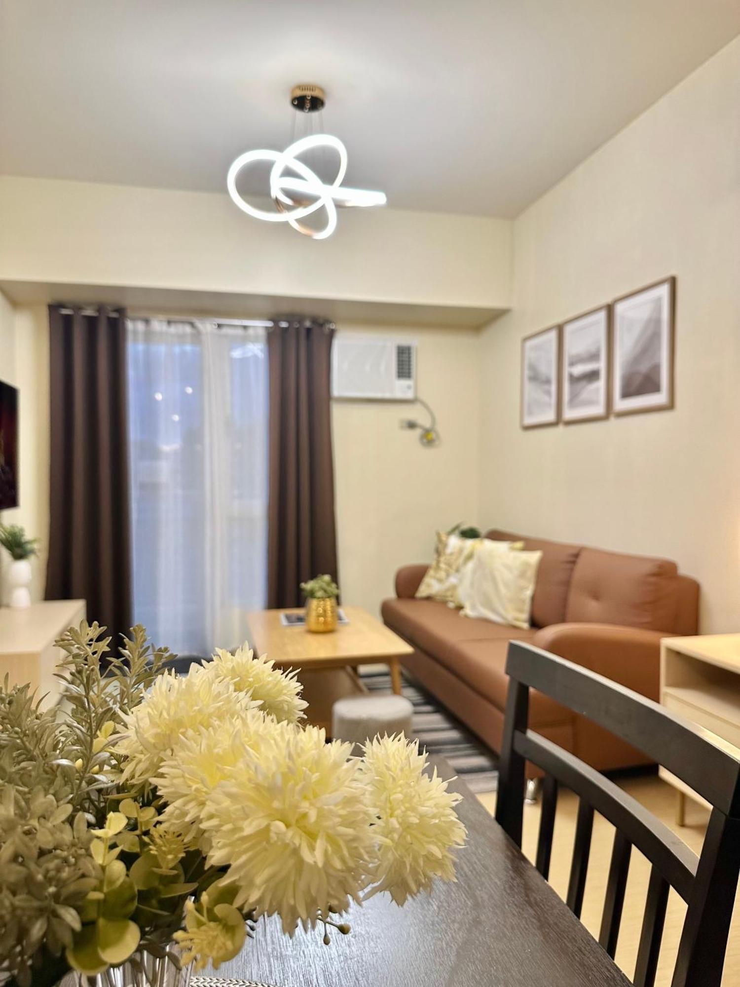 2-Bedroom Condo Unit With Balcony At Centrio Tower Beside Ayala Centrio Mall Downtown Cdo Cagayan de Oro Exterior foto