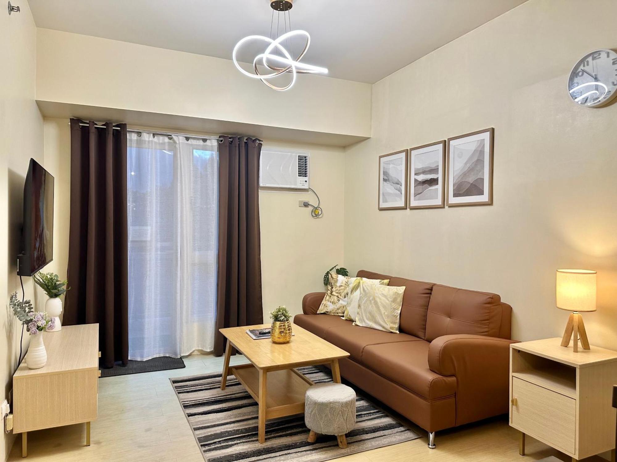 2-Bedroom Condo Unit With Balcony At Centrio Tower Beside Ayala Centrio Mall Downtown Cdo Cagayan de Oro Exterior foto