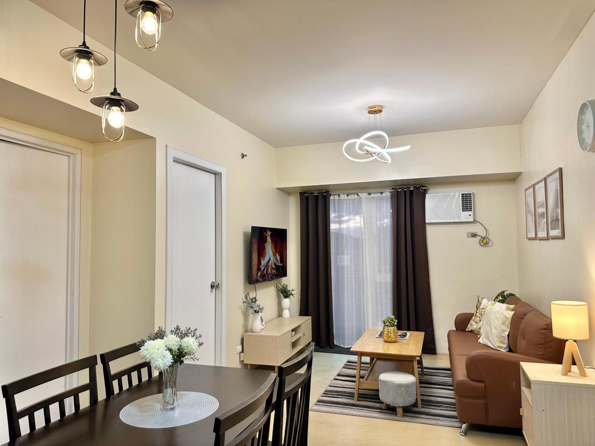 2-Bedroom Condo Unit With Balcony At Centrio Tower Beside Ayala Centrio Mall Downtown Cdo Cagayan de Oro Exterior foto